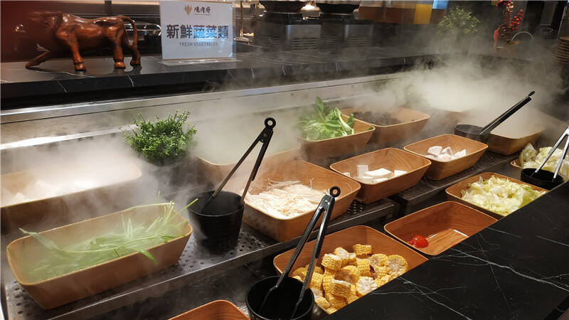 美食｜高雄夢時代【燒肉將Yakiniku Plus】當科技碰撞美食 ，高科技燒肉吃到飽火烤兩吃， 讓你眼睛為之一亮