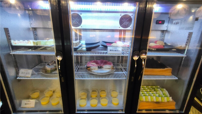 美食｜高雄夢時代【燒肉將Yakiniku Plus】當科技碰撞美食 ，高科技燒肉吃到飽火烤兩吃， 讓你眼睛為之一亮