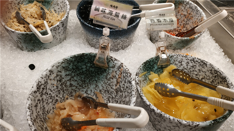 美食｜高雄夢時代【燒肉將Yakiniku Plus】當科技碰撞美食 ，高科技燒肉吃到飽火烤兩吃， 讓你眼睛為之一亮