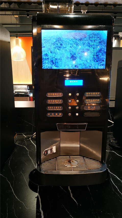 美食｜高雄夢時代【燒肉將Yakiniku Plus】當科技碰撞美食 ，高科技燒肉吃到飽火烤兩吃， 讓你眼睛為之一亮