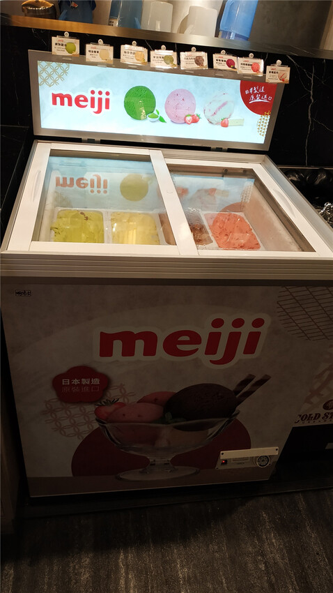 美食｜高雄夢時代【燒肉將Yakiniku Plus】當科技碰撞美食 ，高科技燒肉吃到飽火烤兩吃， 讓你眼睛為之一亮