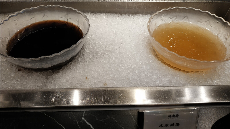 美食｜高雄夢時代【燒肉將Yakiniku Plus】當科技碰撞美食 ，高科技燒肉吃到飽火烤兩吃， 讓你眼睛為之一亮