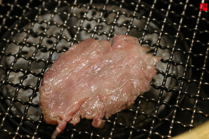 高雄美食／高雄吃到飽餐廳推薦！夢時代新開幕燒肉將！新鮮泰國蝦、美國和牛、伊比利豬、天使紅蝦、一夜干等美食火烤兩吃799/999元起 - 跟著華少吃吃吃