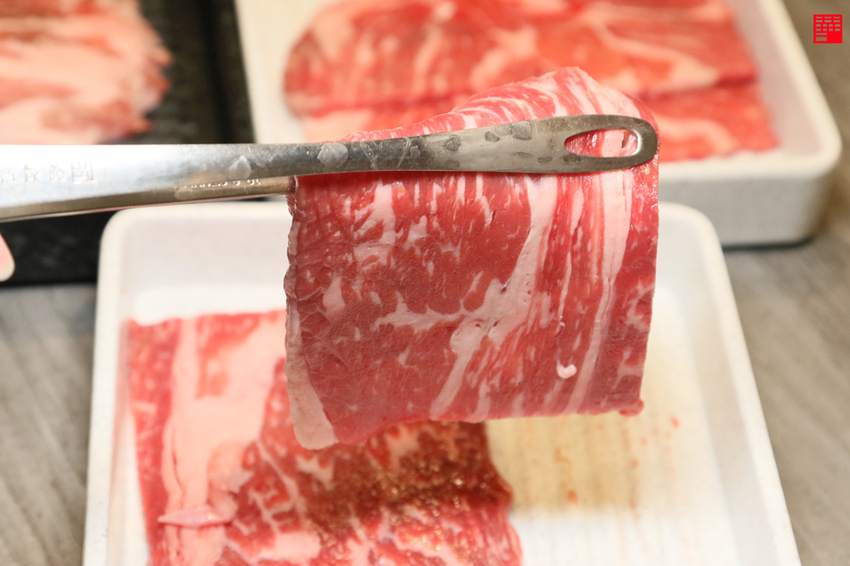 高雄美食／高雄吃到飽餐廳推薦！夢時代新開幕燒肉將！新鮮泰國蝦、美國和牛、伊比利豬、天使紅蝦、一夜干等美食火烤兩吃799/999元起 - 跟著華少吃吃吃