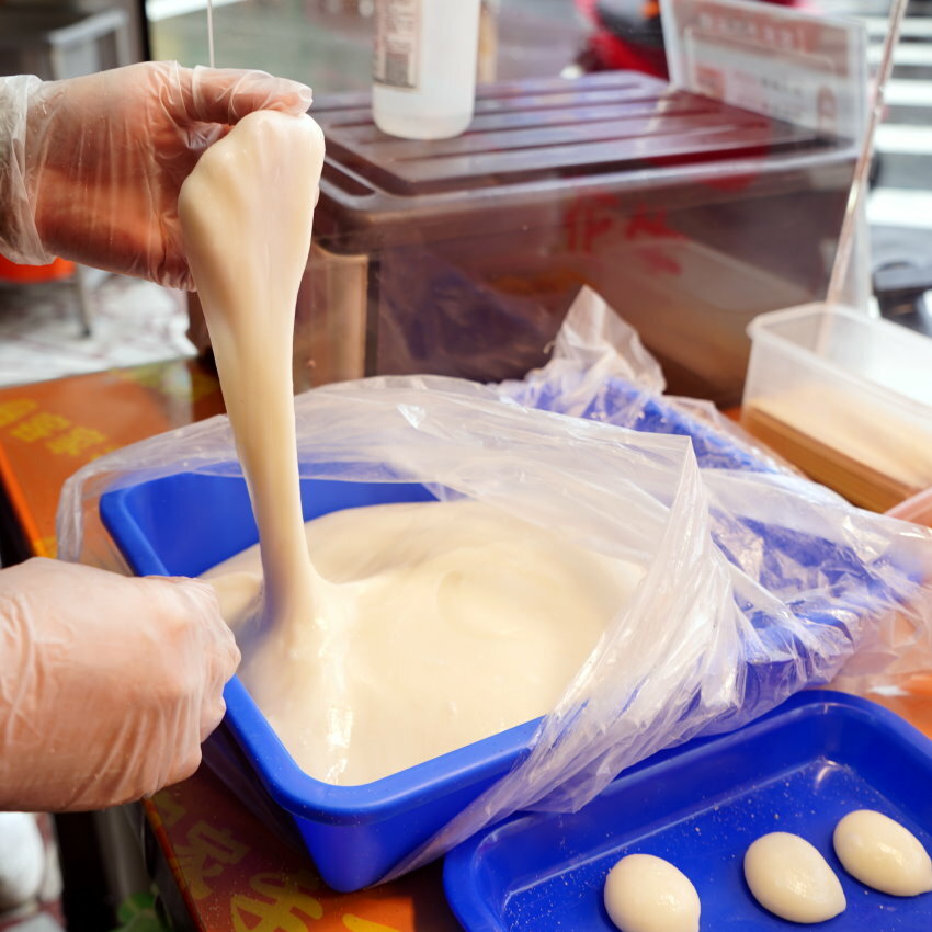 【桃園美食】康家客家手工麻糬．網美風棋格麻糬，三種口味一次滿足!