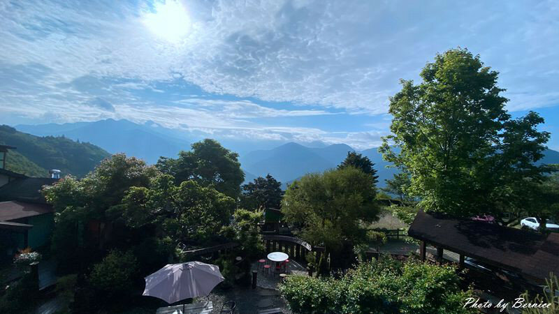 事外桃源渡假山莊民宿~被無敵山景喚醒是件美好的事 @Bernice的隨手筆記