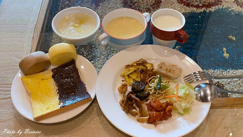 事外桃源渡假山莊民宿~被無敵山景喚醒是件美好的事 @Bernice的隨手筆記