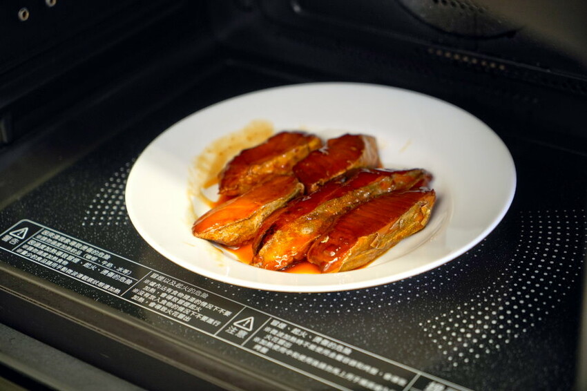 魚饌食多多魚爆鬆球、蒲燒鮪魚腹排，超夯網購美食開箱!
