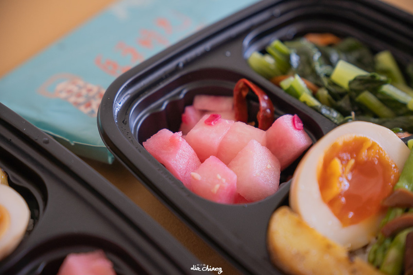 台中西區馬來西亞便當-從宅配名店做到開店面，超美的店面讓人無法忘懷-馬來時光