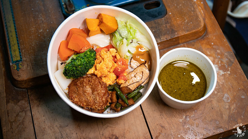 台中西區 ｜咖啡館 Blank Plan留白計畫-咖啡、茶飲、甜點和選物及展覽 期待正式對外接客!