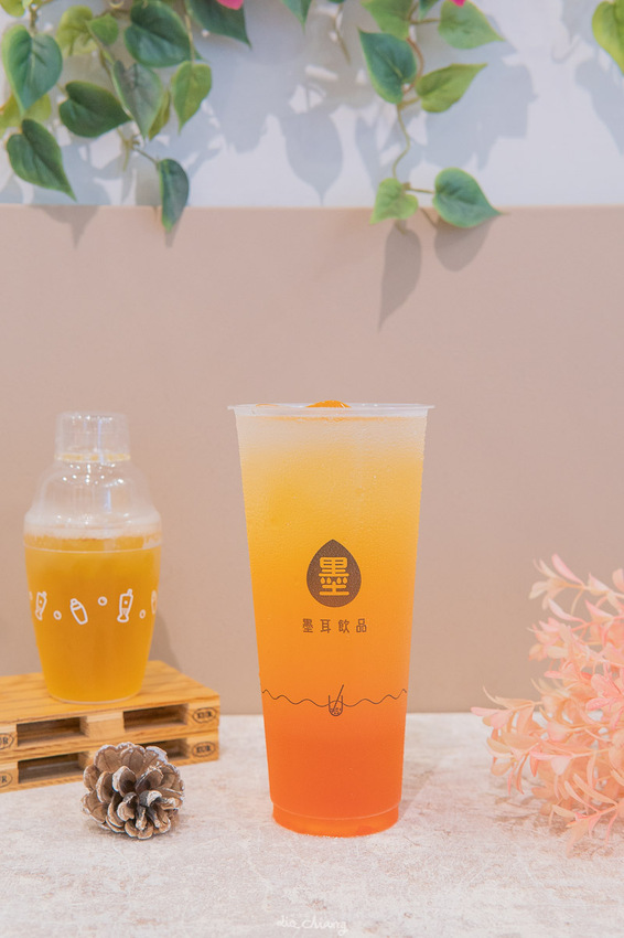 新竹東區 墨忘初衷,墨耳。木耳飲品,鄰近新竹科學園區,上班族、辦公族的健康飲料好選擇