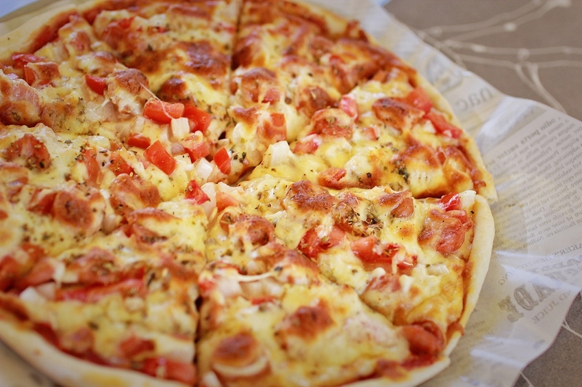 桃園景觀餐廳/龍潭路帝斯美式餐廳,龍潭唯一的火車主體餐廳,火車迷快朝聖吧! - Ann‧榜哥‧生活事務所