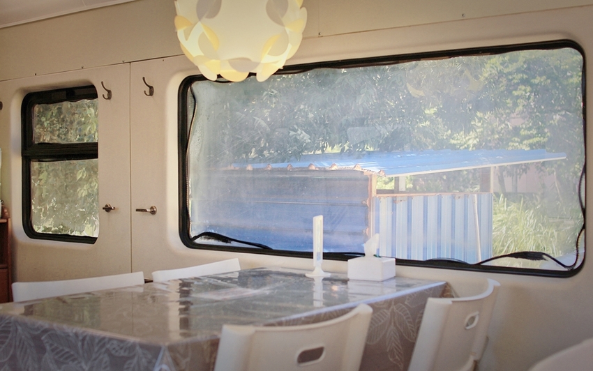 桃園景觀餐廳/龍潭路帝斯美式餐廳,龍潭唯一的火車主體餐廳,火車迷快朝聖吧! - Ann‧榜哥‧生活事務所