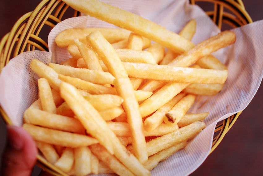 桃園景觀餐廳/龍潭路帝斯美式餐廳,龍潭唯一的火車主體餐廳,火車迷快朝聖吧! - Ann‧榜哥‧生活事務所