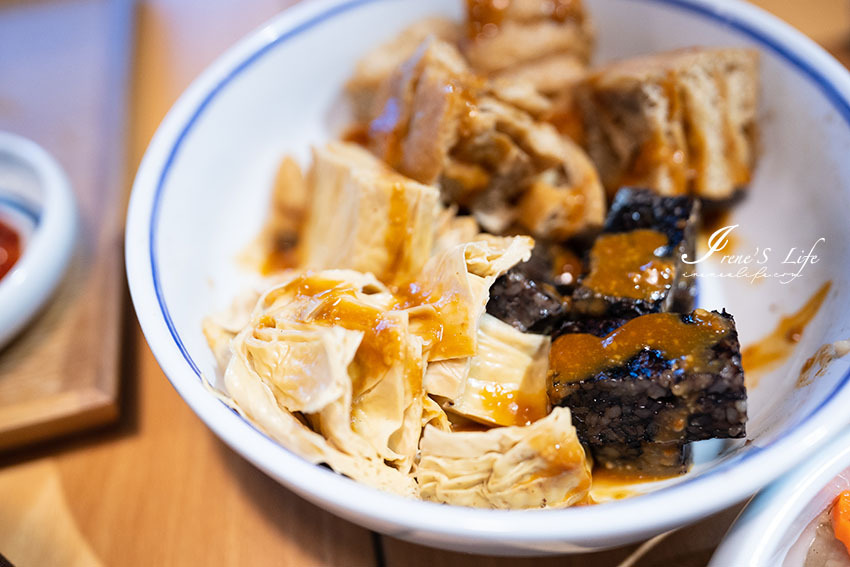 南港CITYLINK美食｜想喝雞湯不必自己慢慢熬，適合闔家大小品嚐的雞湯，濃一點雞湯、山藥蘋果、剝皮辣椒 口味與眾不同 @Irenes 食旅．時旅