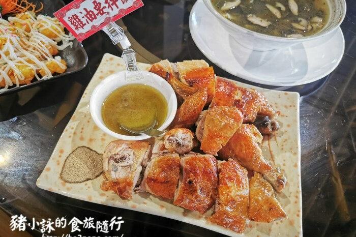 南投。水里》冒煙的饅頭店 。灶火柴燒、老麵發酵的樸質饅頭