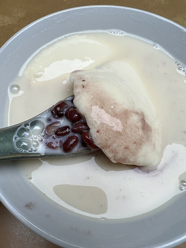 【台灣,嘉義市,東區】到醫院吃豆花?老房子內的嘉義豆花老店“桃城豆花-光華路店“。ʌ