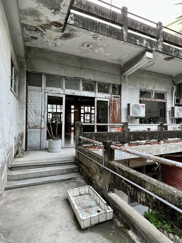 【台灣,嘉義市,東區】到醫院吃豆花?老房子內的嘉義豆花老店“桃城豆花-光華路店“。ʌ