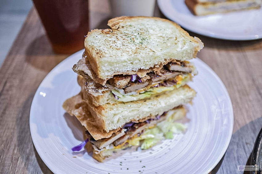 IMG_9921.jpg IMG_9921.jpg