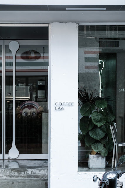 [冬，台北] 在我的章法內，給你最多的自由翱翔 - COFFEE LAW