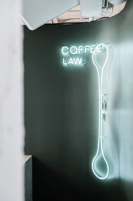 [冬，台北] 在我的章法內，給你最多的自由翱翔 - COFFEE LAW