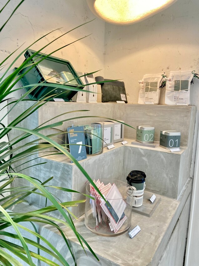 捷運忠孝敦化站 Coffee Law敦南旗艦店 東區巷弄內韓系風格咖啡館 探索咖啡世界的奇妙之旅