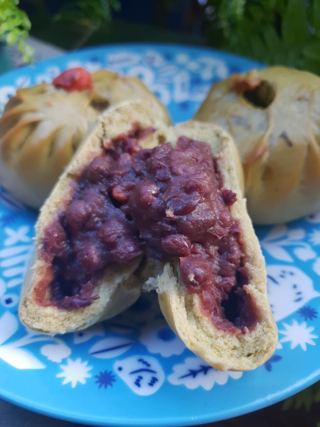 【新北.坪林】美食推薦。良心饅頭茶香紅豆包+茶香菜包&清瑰香茶莊東方美人茶+綠茶都超棒