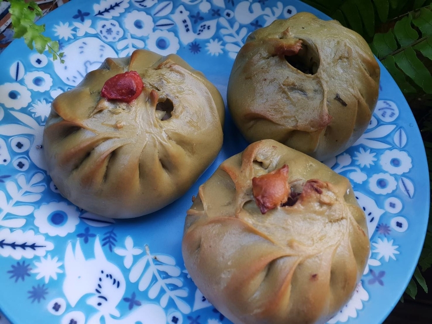 【新北.坪林】美食推薦。良心饅頭茶香紅豆包+茶香菜包&清瑰香茶莊東方美人茶+綠茶都超棒