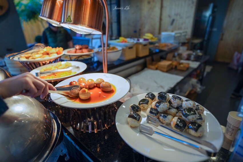 【彰化田中｜住宿】田中文旅。近田中火車站，彰化住宿推薦，設計感十足旅店，提供下午點心和泡麵宵夜