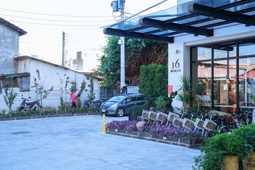 【彰化田中｜住宿】田中文旅。近田中火車站，彰化住宿推薦，設計感十足旅店，提供下午點心和泡麵宵夜