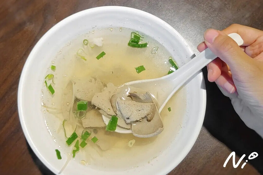 [食記。花蓮市]老八味乾拌麵-花蓮旗艦店。招牌墨西哥莎莎醬皮