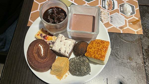 LINE_ALBUM_壽喜燒一丁_220413_34