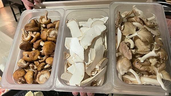 LINE_ALBUM_壽喜燒一丁_220413_31