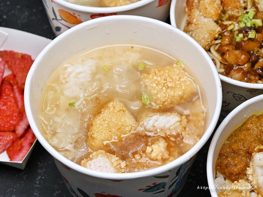 漁弄羹土魠魚羹｜台中也吃得到南部口味土魠魚羹，魚塊現點現炸，外酥內嫩，湯頭清甜好喝