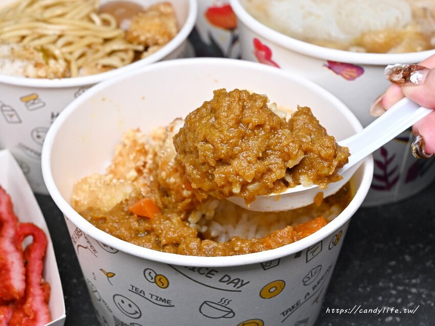 漁弄羹土魠魚羹｜台中也吃得到南部口味土魠魚羹，魚塊現點現炸，外酥內嫩，湯頭清甜好喝