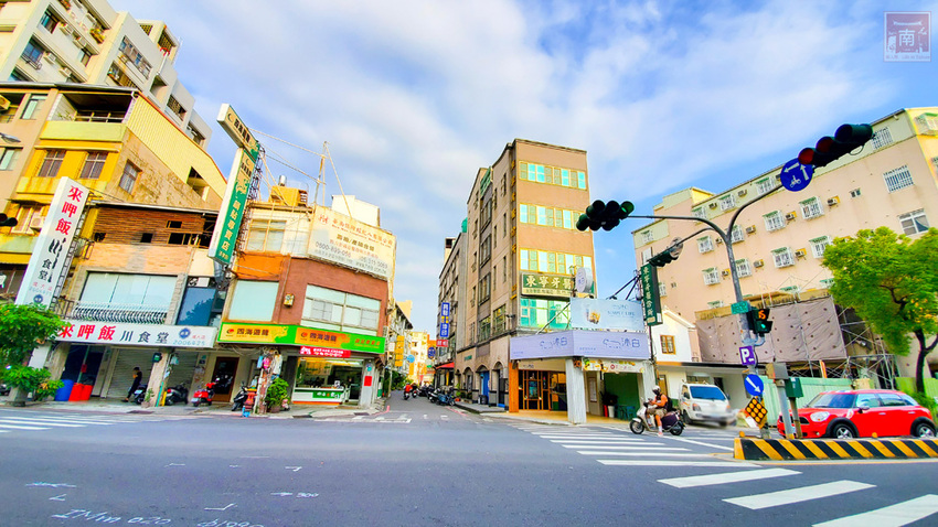 【臺南美食】一天只營業四小時的搶手麵包店｜師傅全部都是女生｜堅持好麵包｜APP訂購麵包｜每日限定販售款~~女子麥面包長榮店 - 南人幫