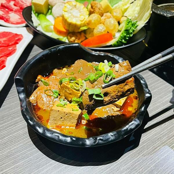 LINE_ALBUM_肉多多_230130_39.jpg LINE_ALBUM_肉多多_230130_39.jpg