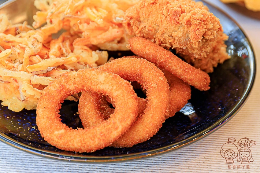 啖雞│台中日式炸物專賣店新開幕！唐揚炸雞竟有超酷鹹蛋黃口味，自製獨門粉漿油炸，激推蔬菜天婦羅嘴饞必吃！