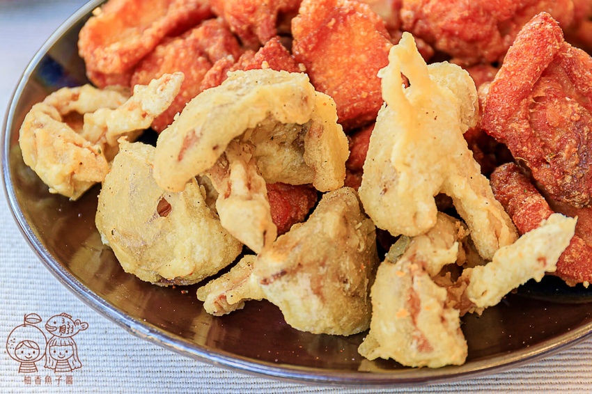 啖雞│台中日式炸物專賣店新開幕！唐揚炸雞竟有超酷鹹蛋黃口味，自製獨門粉漿油炸，激推蔬菜天婦羅嘴饞必吃！