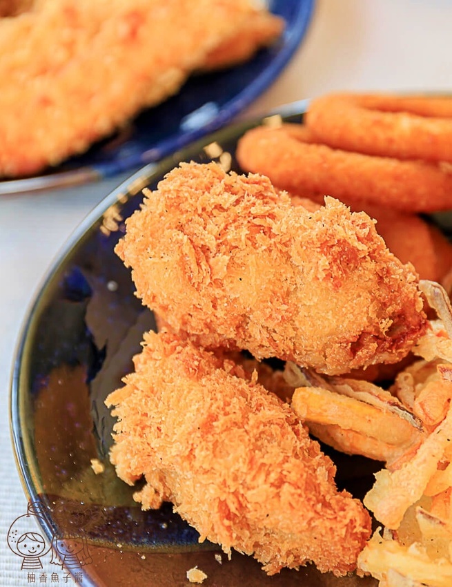 啖雞│台中日式炸物專賣店新開幕！唐揚炸雞竟有超酷鹹蛋黃口味，自製獨門粉漿油炸，激推蔬菜天婦羅嘴饞必吃！