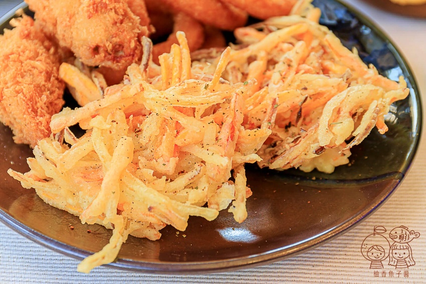 啖雞│台中日式炸物專賣店新開幕！唐揚炸雞竟有超酷鹹蛋黃口味，自製獨門粉漿油炸，激推蔬菜天婦羅嘴饞必吃！