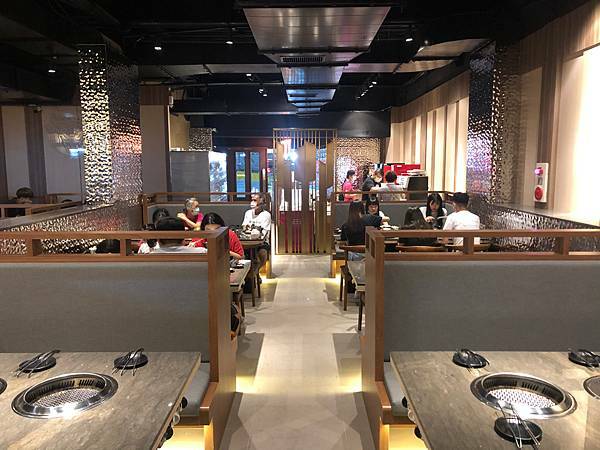 （基隆燒肉）龍榮燒肉～2021基隆新開幕燒肉專賣店！220元起超平價！套餐燒肉安心吃飽飽！小菜、白飯、飲料免費吃到飽！（附龍榮燒肉菜單）