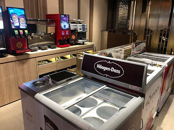 （基隆燒肉）龍榮燒肉～2021基隆新開幕燒肉專賣店！220元起超平價！套餐燒肉安心吃飽飽！小菜、白飯、飲料免費吃到飽！（附龍榮燒肉菜單）