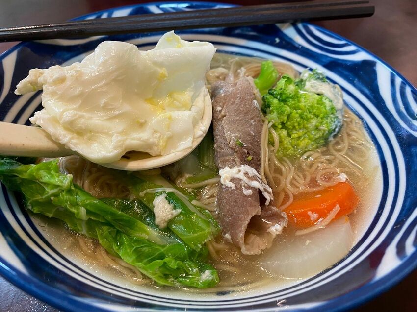 [台中北區] 鐵厝鍋燒｜來自高雄柯仔寮漁村的鍋燒麵｜新鮮食材每日熬煮高湯｜鮮甜好吃的自製虱目魚丸｜寵物友善店家｜內附菜單