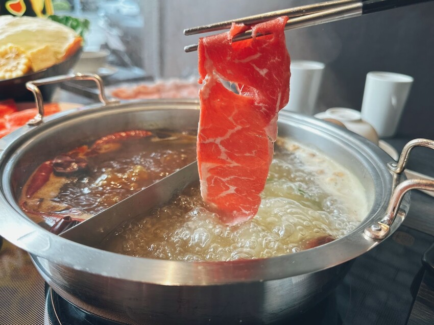 舞古賀鍋物專賣店 超值$199 巨大排骨鍋，大快朵頤迎接春天去～