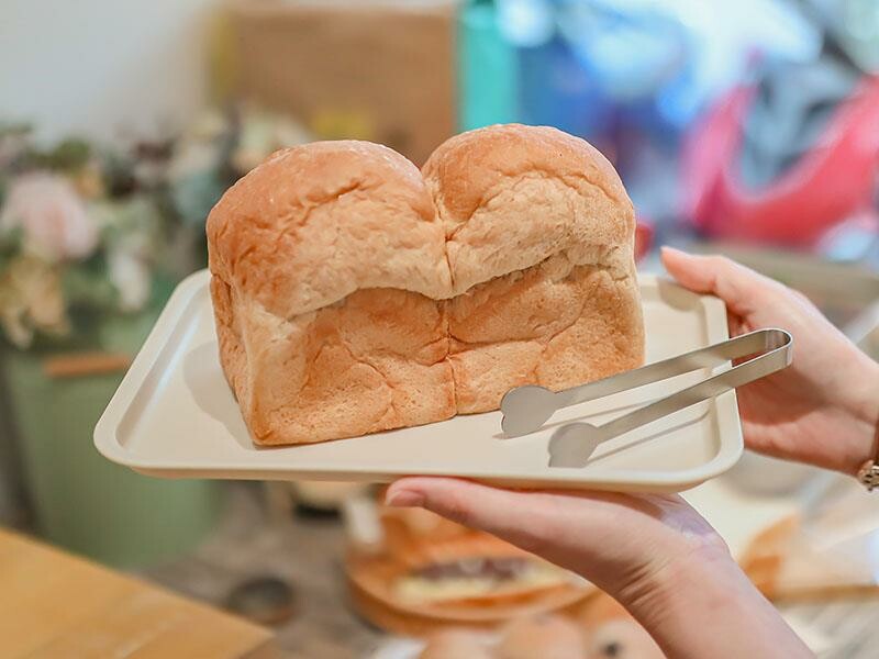 新竹必吃麵包「塔可手作烘焙」！超柔軟生吐司、減糖麵包，光華街排隊美食！
