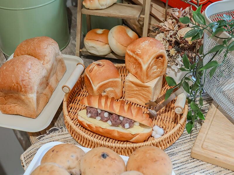 新竹必吃麵包「塔可手作烘焙」！超柔軟生吐司、減糖麵包，光華街排隊美食！