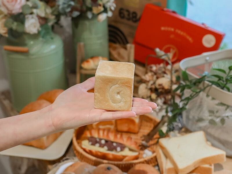 新竹必吃麵包「塔可手作烘焙」！超柔軟生吐司、減糖麵包，光華街排隊美食！