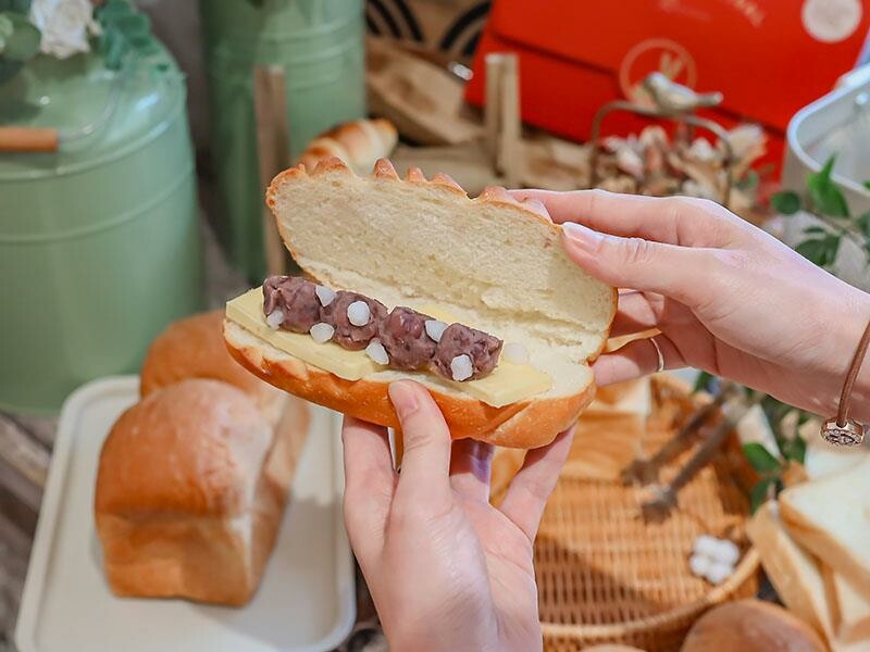 新竹必吃麵包「塔可手作烘焙」！超柔軟生吐司、減糖麵包，光華街排隊美食！