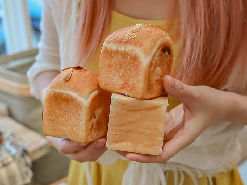 新竹必吃麵包「塔可手作烘焙」！超柔軟生吐司、減糖麵包，光華街排隊美食！